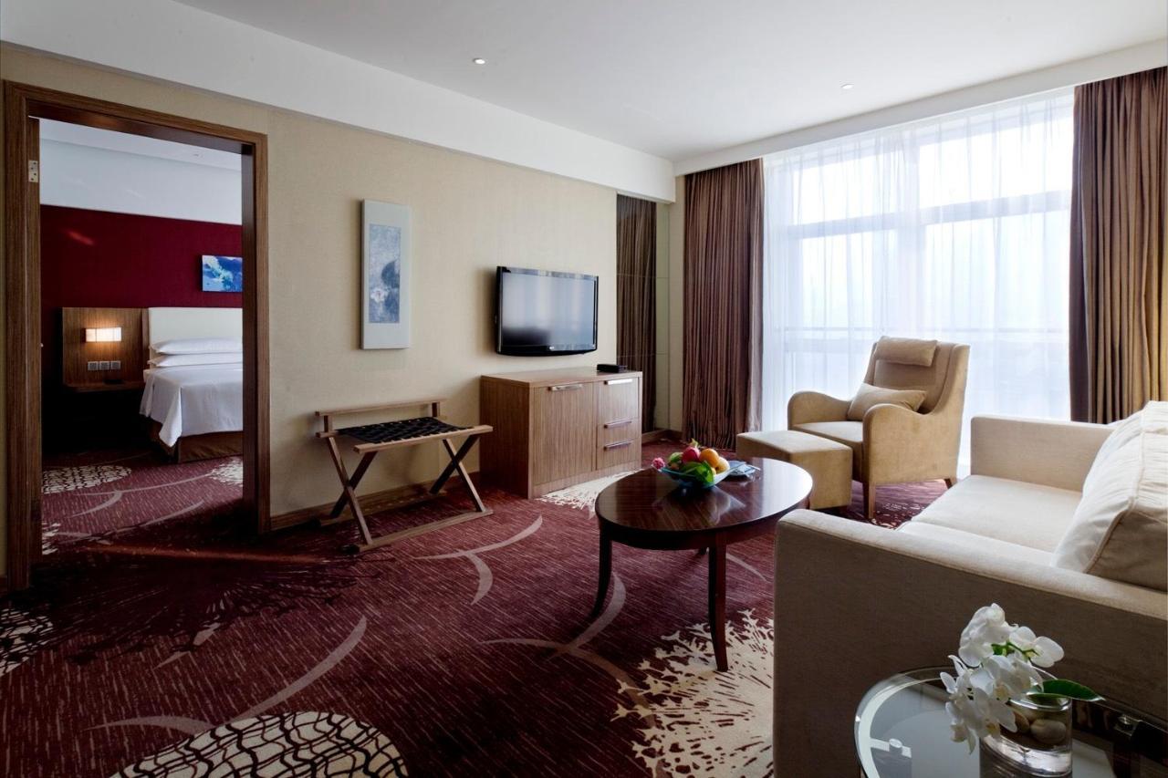 Four Points By Sheraton Tai'An Tai'an  Bagian luar foto